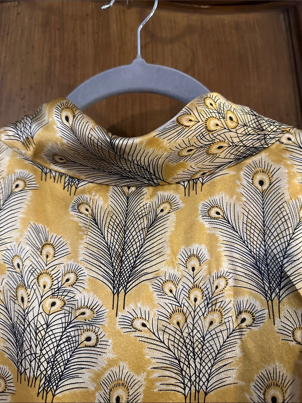 Free People Gold Black Silk Peacock Feather Pattern Attached Neck Scarf Blouse 8